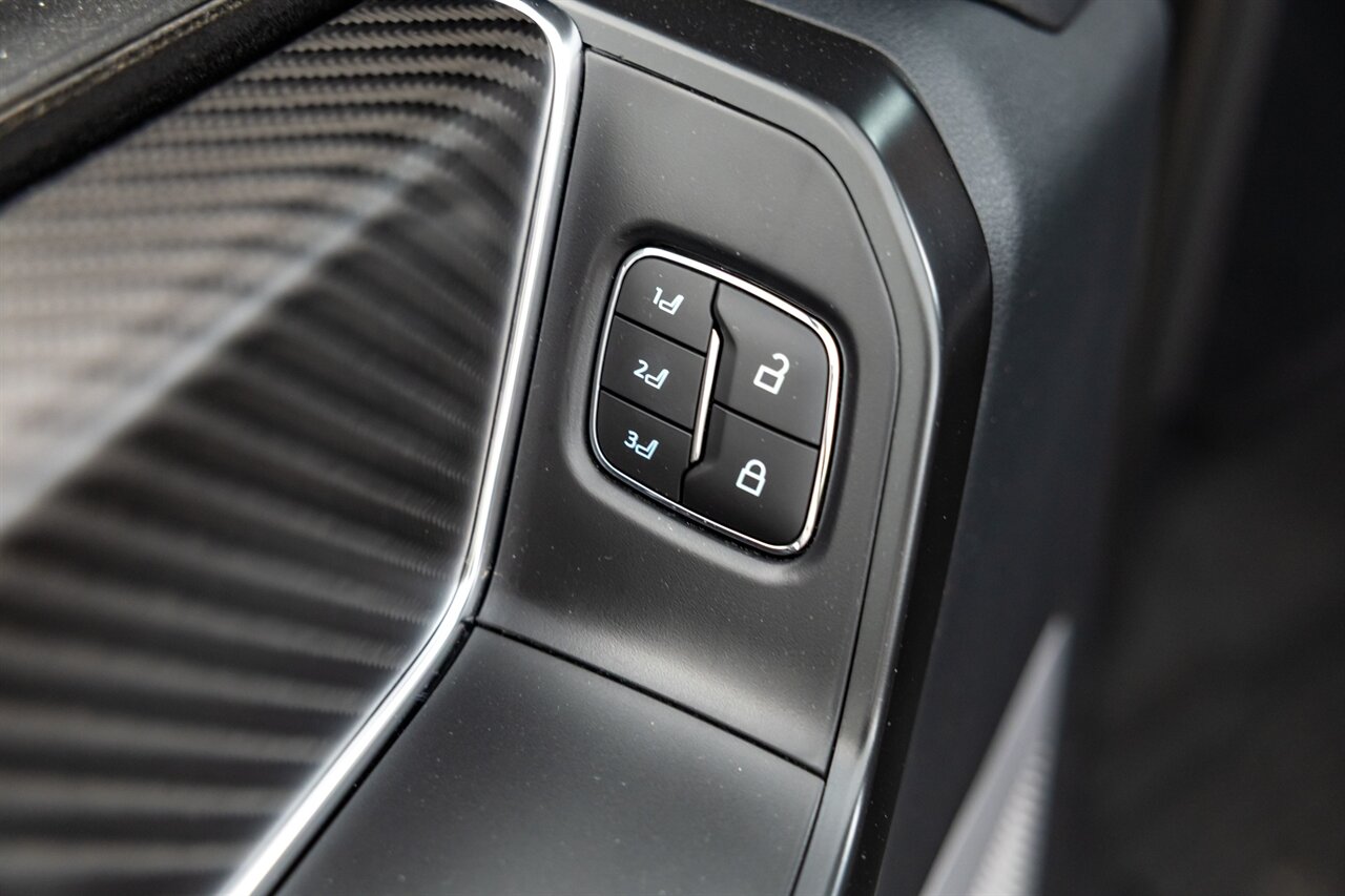 2025 Ford F-150 Raptor - Photo 65 - Springfield, MO 65802