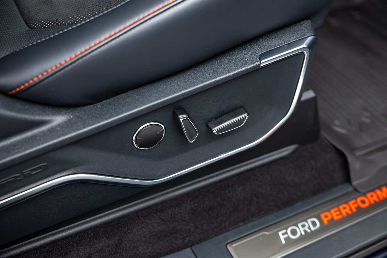 2025 Ford F-150 Raptor - Photo 44 - Springfield, MO 65802