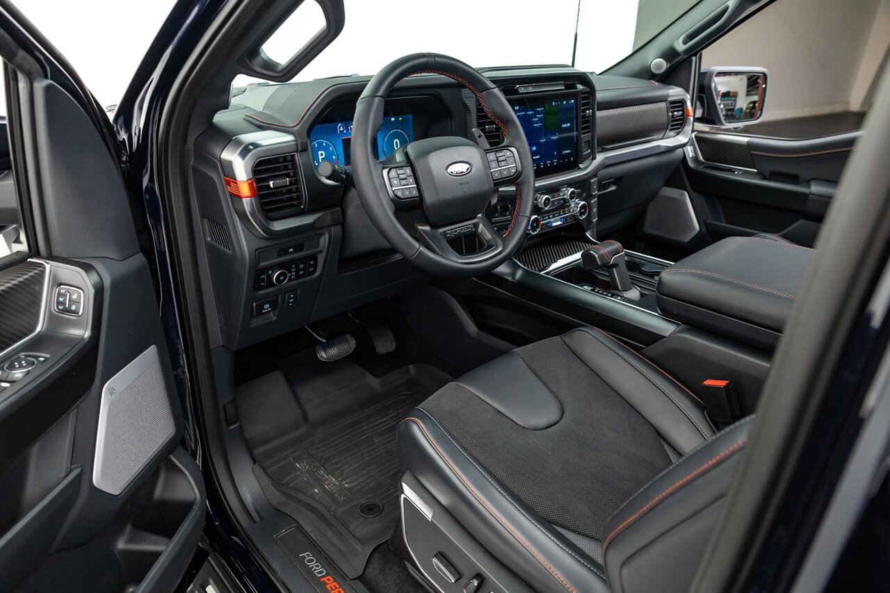 2025 Ford F-150 Raptor - Photo 33 - Springfield, MO 65802