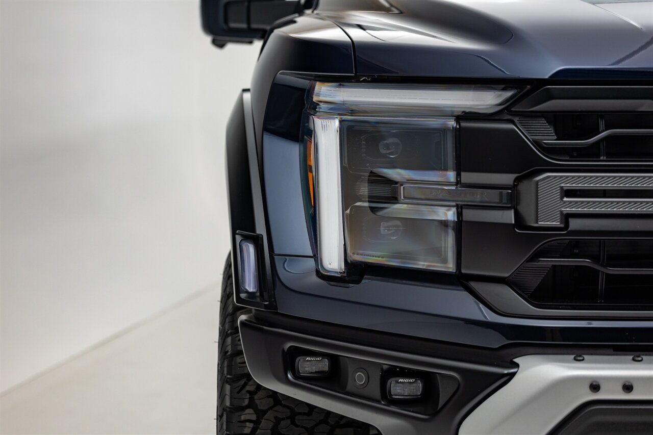 2025 Ford F-150 Raptor - Photo 10 - Springfield, MO 65802