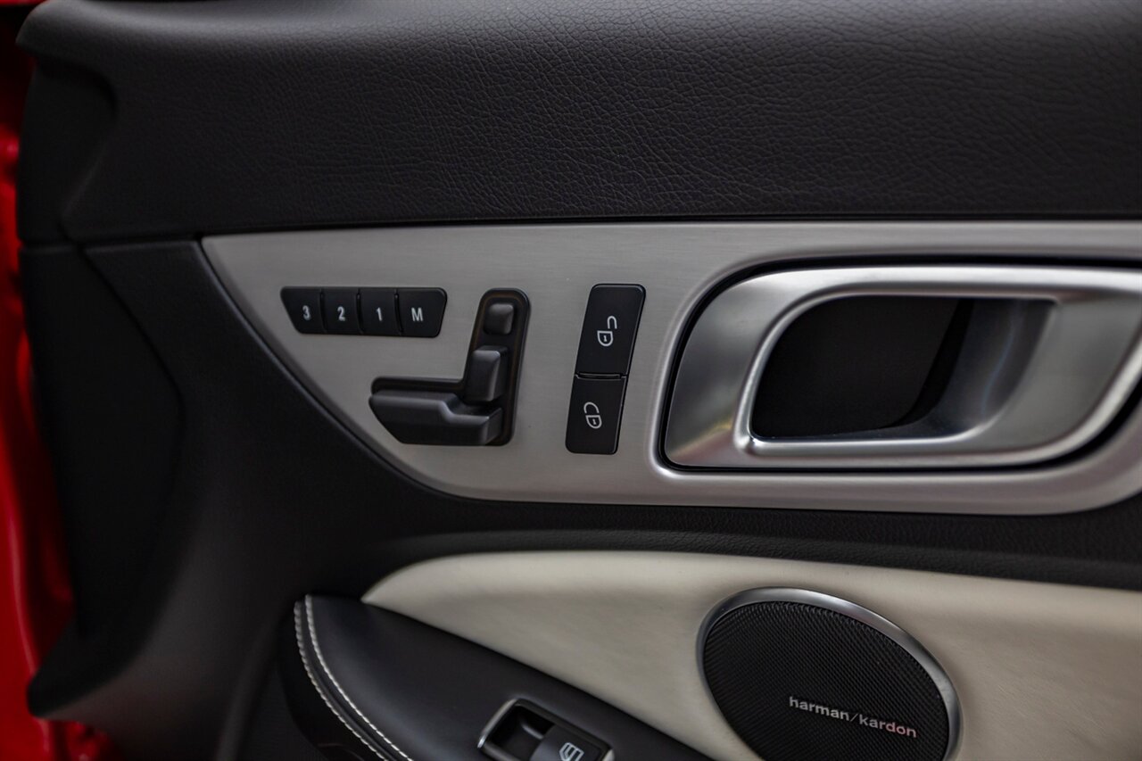 2016 Mercedes-Benz SLK SLK 350   - Photo 36 - Springfield, MO 65802