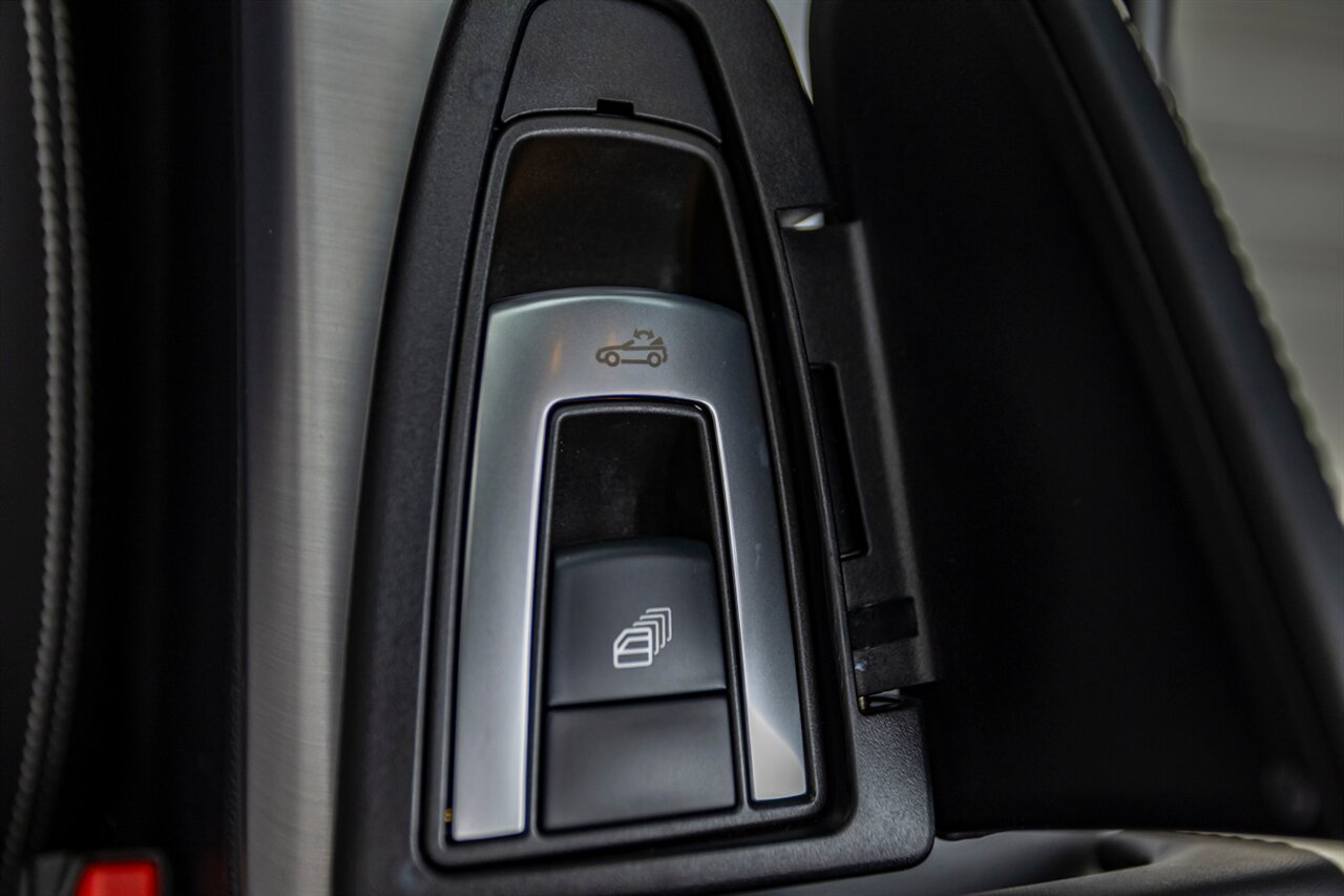 2016 Mercedes-Benz SLK SLK 350   - Photo 53 - Springfield, MO 65802