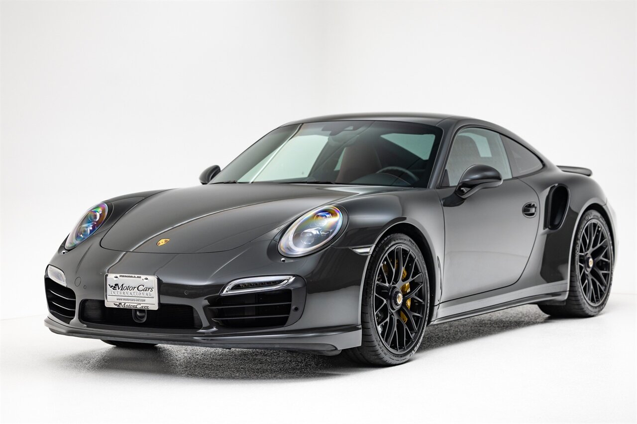 2016 Porsche 911 Turbo S   - Photo 1 - Springfield, MO 65802
