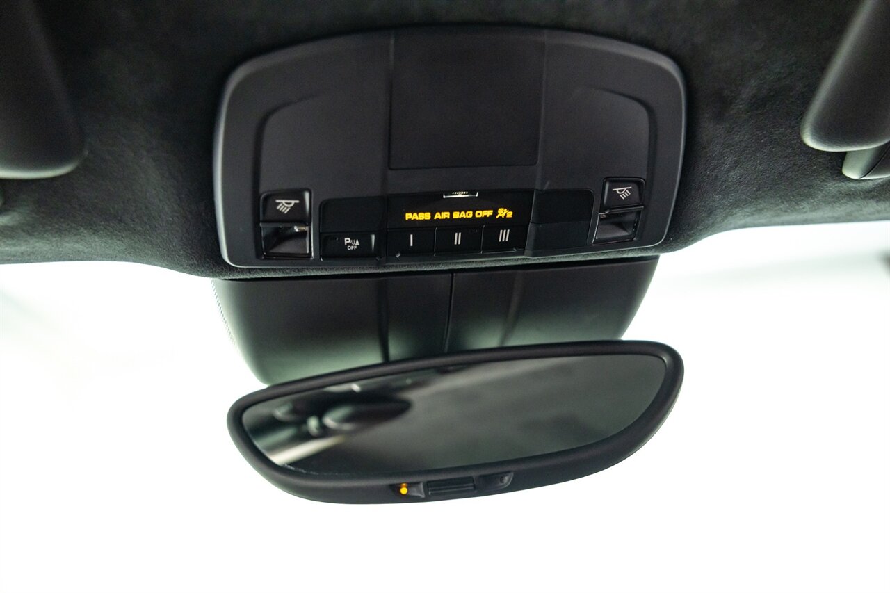 2016 Porsche 911 Turbo S   - Photo 54 - Springfield, MO 65802