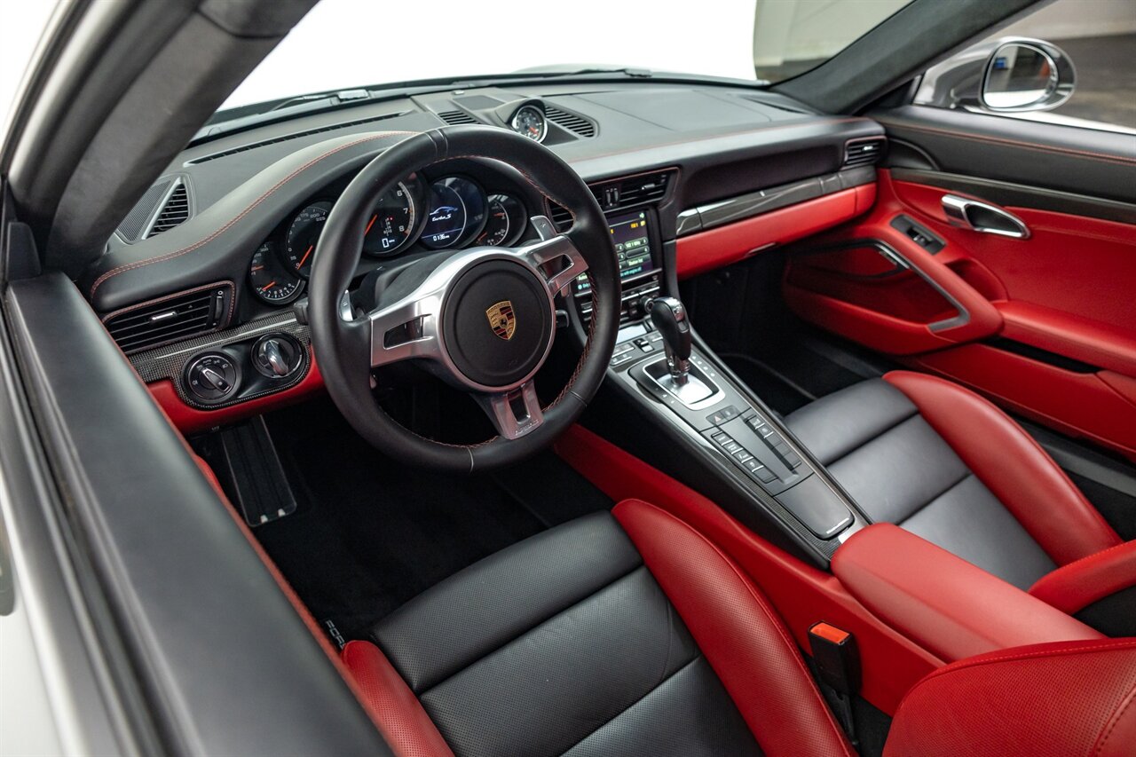 2016 Porsche 911 Turbo S   - Photo 40 - Springfield, MO 65802