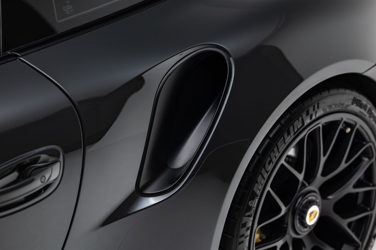 2016 Porsche 911 Turbo S   - Photo 15 - Springfield, MO 65802