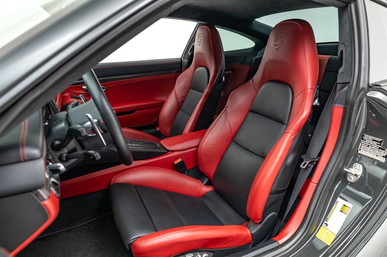 2016 Porsche 911 Turbo S   - Photo 28 - Springfield, MO 65802