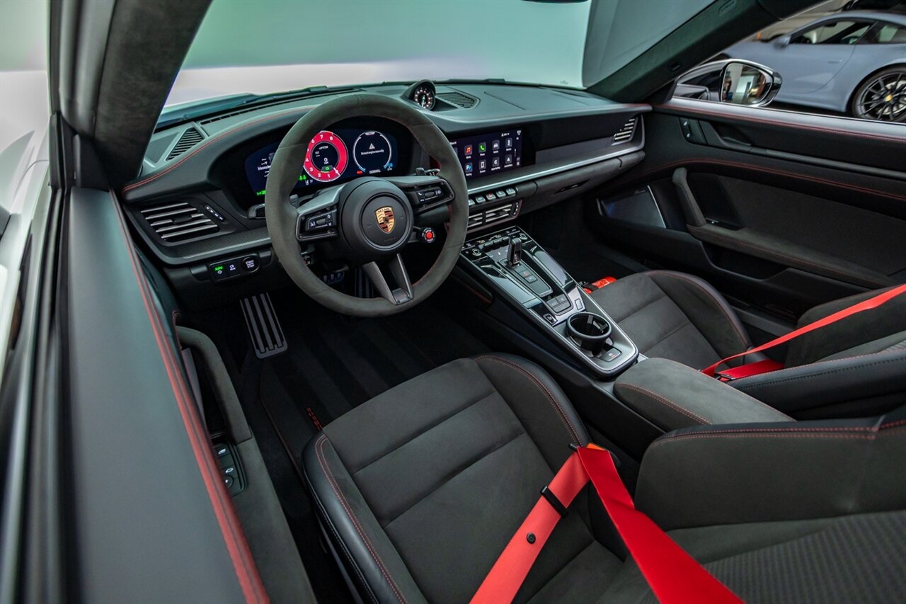 2025 Porsche 911 Carrera GTS - Photo 25 - Springfield, MO 65802