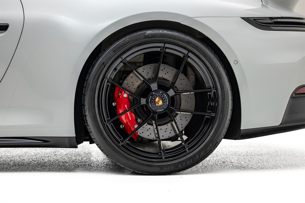 2025 Porsche 911 Carrera GTS - Photo 15 - Springfield, MO 65802