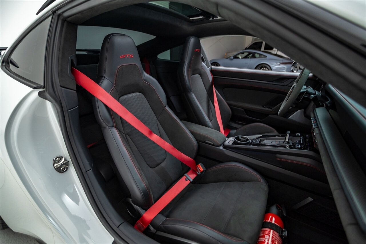 2025 Porsche 911 Carrera GTS - Photo 29 - Springfield, MO 65802