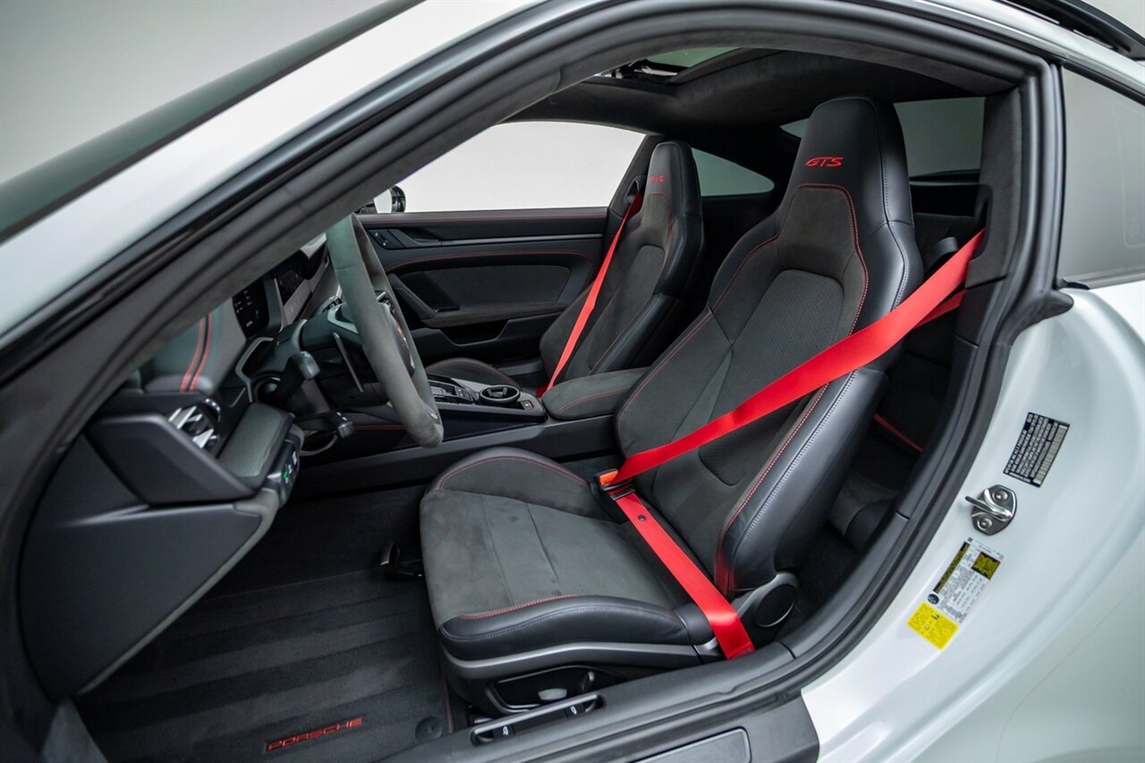 2025 Porsche 911 Carrera GTS - Photo 27 - Springfield, MO 65802