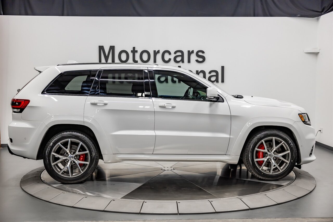 2017 Jeep Grand Cherokee SRT   - Photo 7 - Springfield, MO 65802