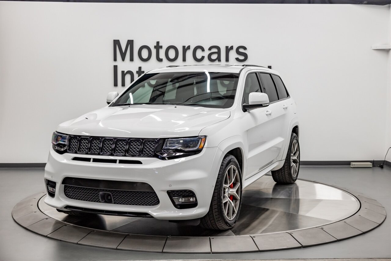 2017 Jeep Grand Cherokee SRT   - Photo 1 - Springfield, MO 65802