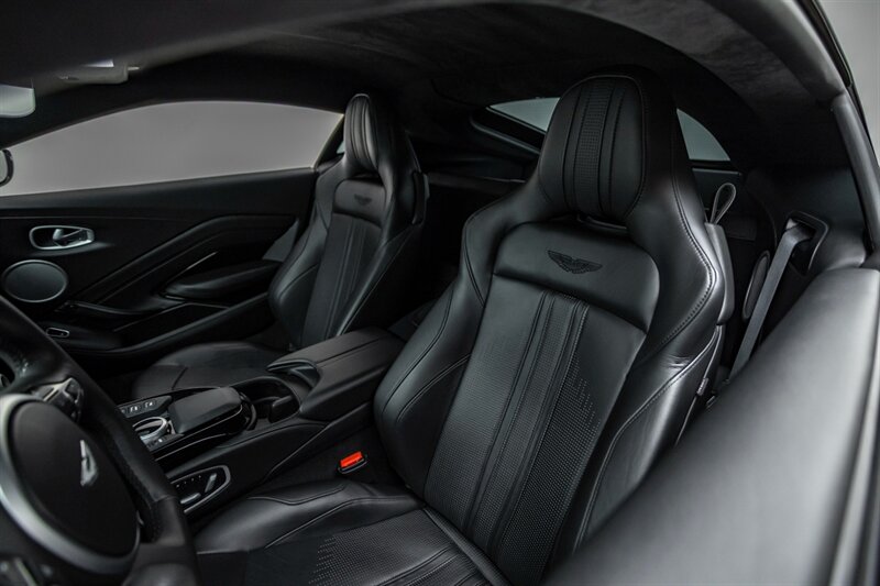 2020 Aston Martin Vantage  