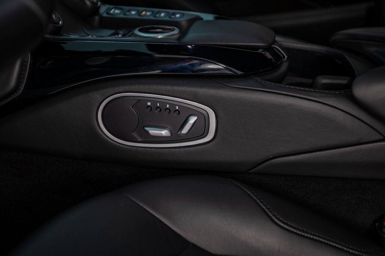2020 Aston Martin Vantage   - Photo 35 - Springfield, MO 65802