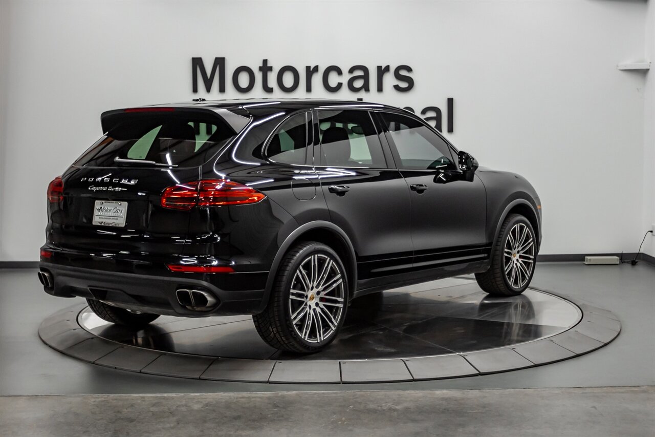 2018 Porsche Cayenne Turbo   - Photo 5 - Springfield, MO 65802