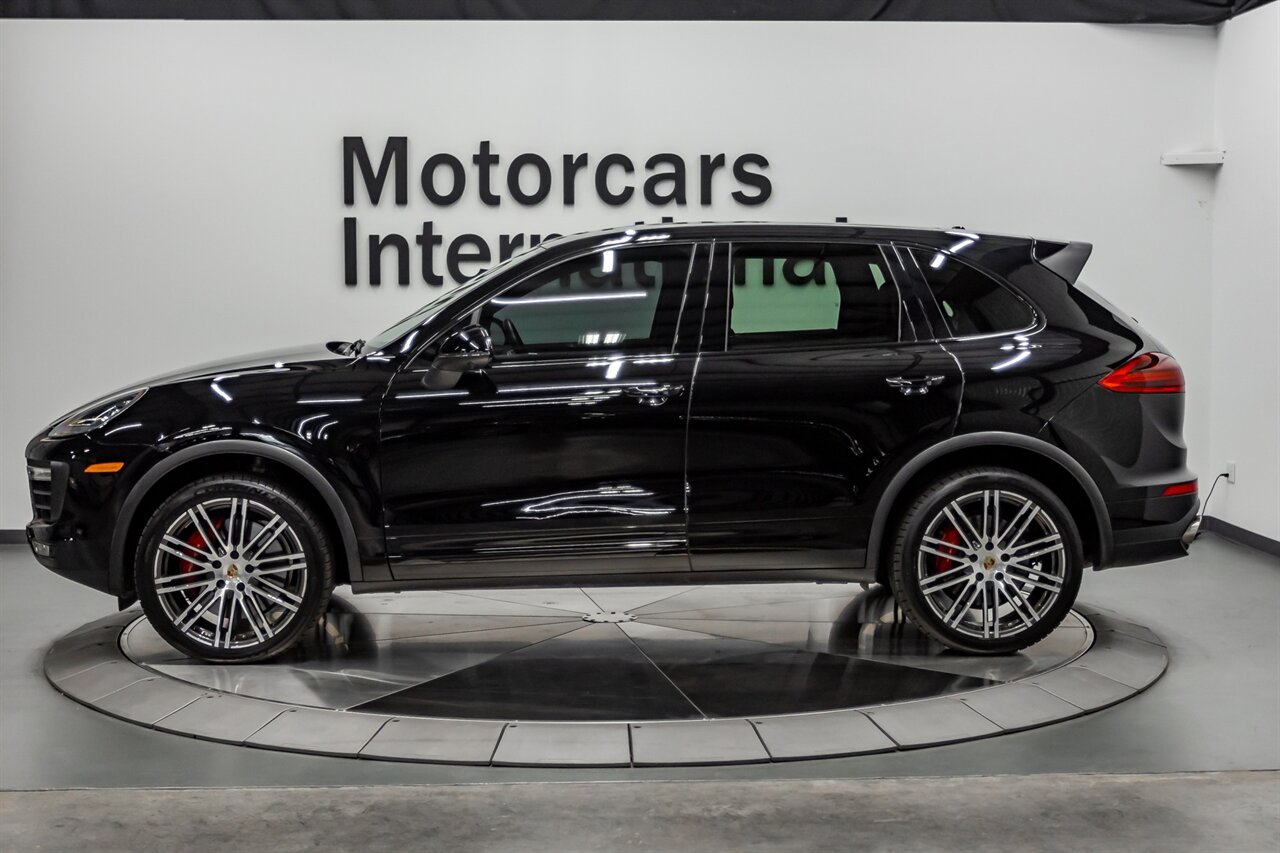 2018 Porsche Cayenne Turbo   - Photo 3 - Springfield, MO 65802