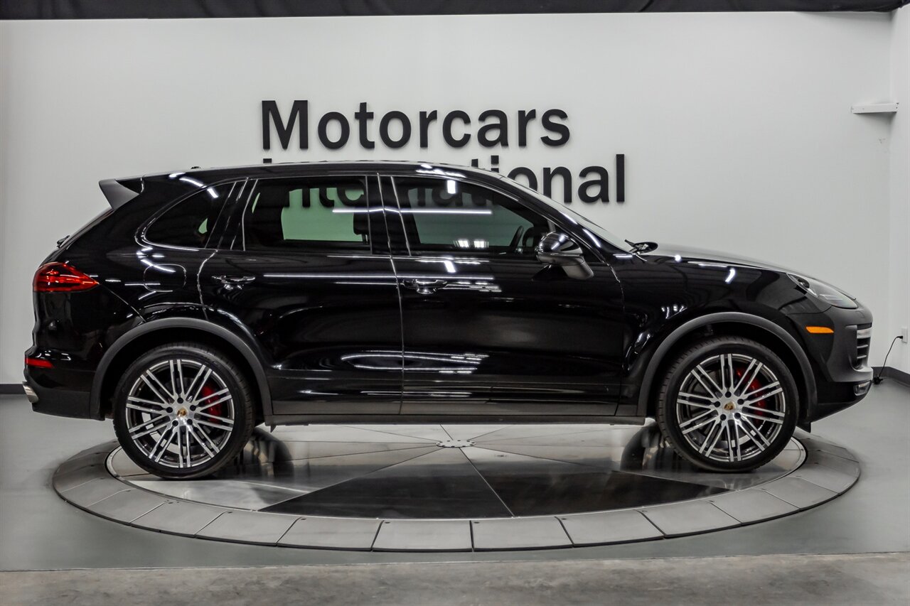 2018 Porsche Cayenne Turbo   - Photo 6 - Springfield, MO 65802