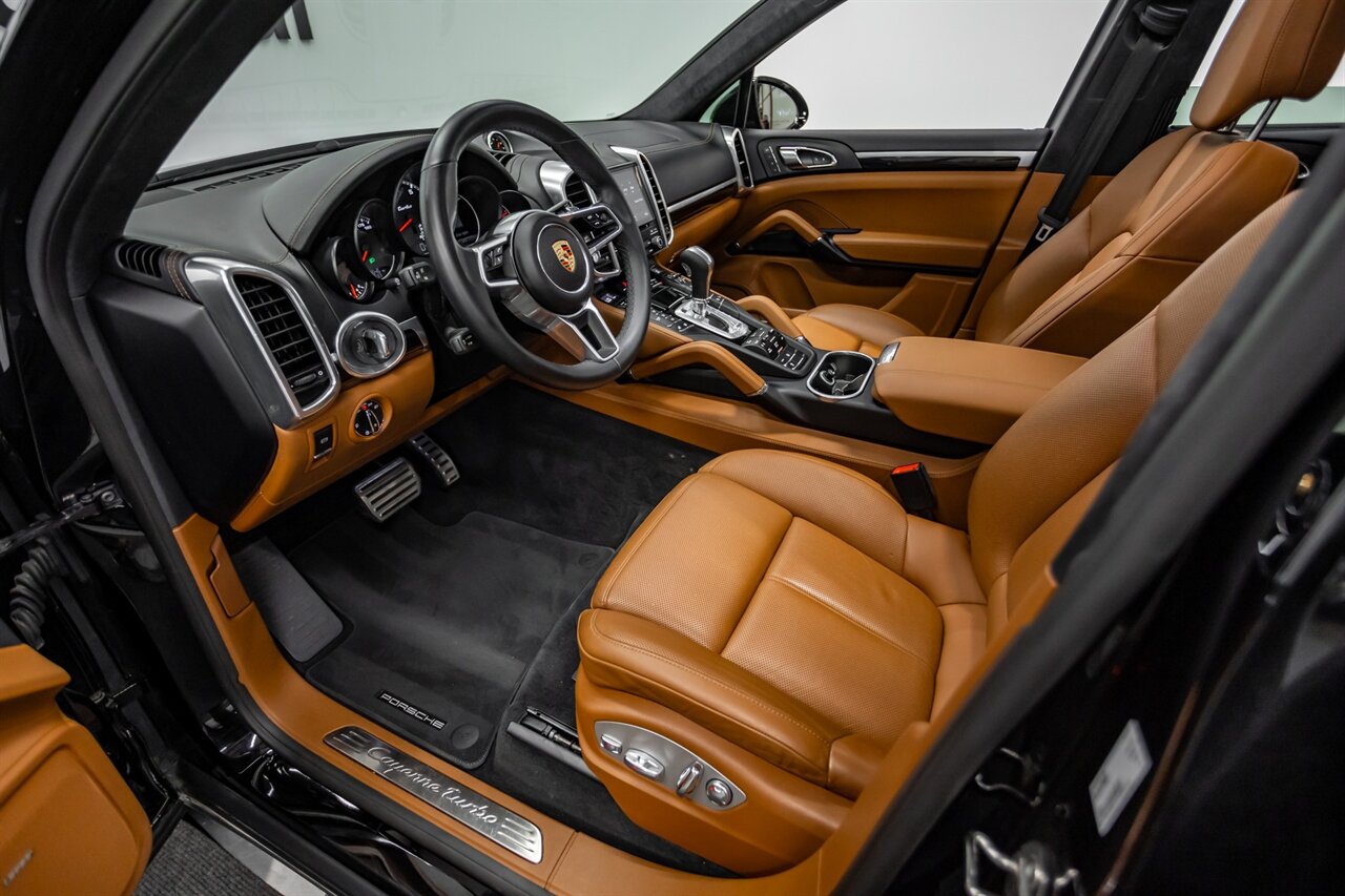 2018 Porsche Cayenne Turbo   - Photo 31 - Springfield, MO 65802