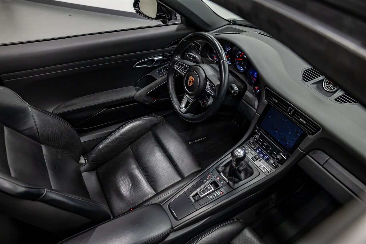 2019 Porsche 911 Carrera GTS   - Photo 37 - Springfield, MO 65802