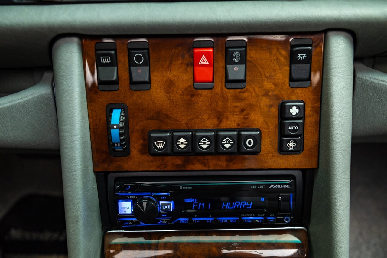 1991 Mercedes-Benz 560 SEL   - Photo 34 - Springfield, MO 65802