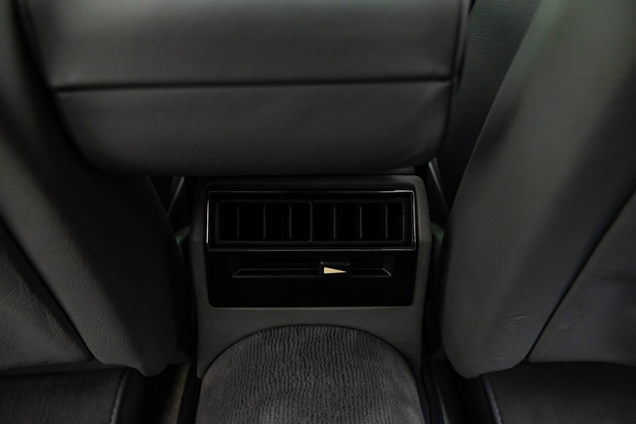 1991 Mercedes-Benz 560 SEL   - Photo 70 - Springfield, MO 65802