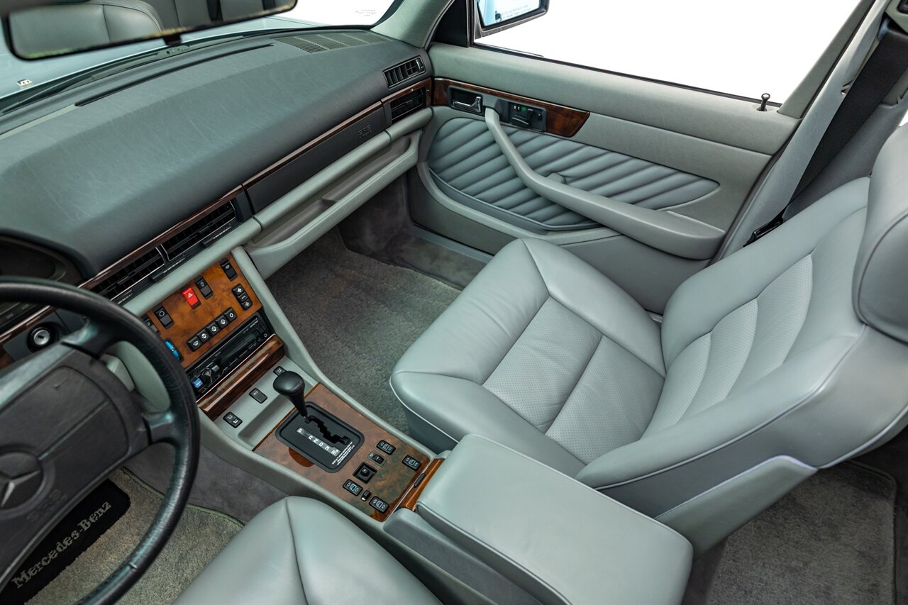 1991 Mercedes-Benz 560 SEL   - Photo 27 - Springfield, MO 65802