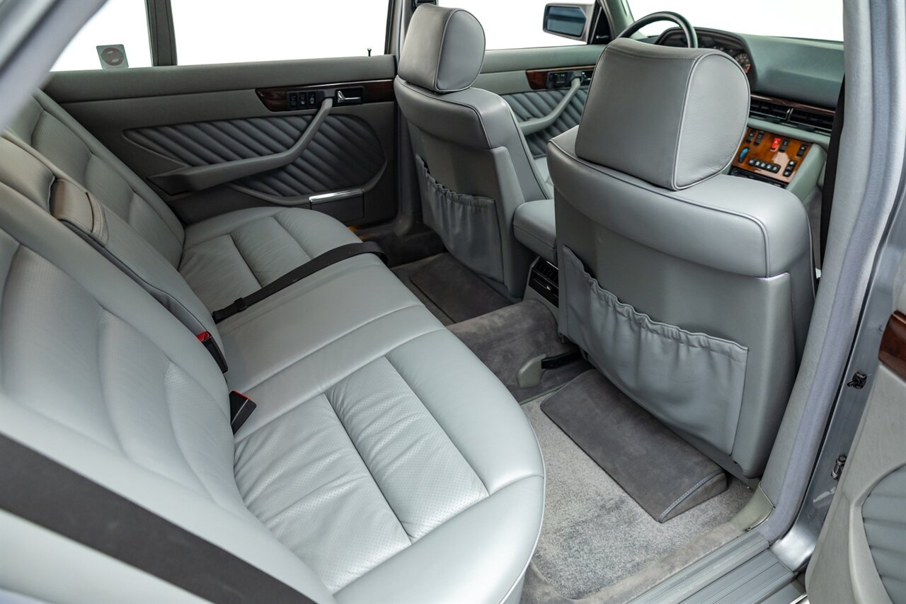 1991 Mercedes-Benz 560 SEL   - Photo 55 - Springfield, MO 65802