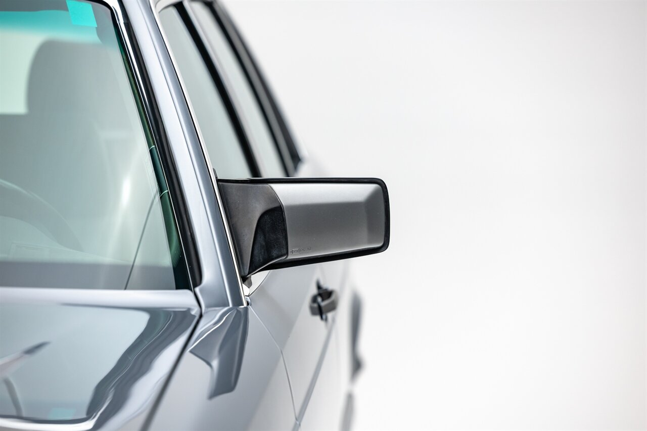 1991 Mercedes-Benz 560 SEL   - Photo 9 - Springfield, MO 65802