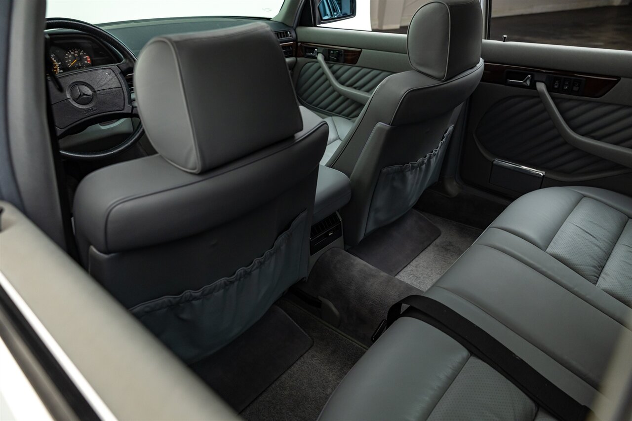 1991 Mercedes-Benz 560 SEL   - Photo 65 - Springfield, MO 65802
