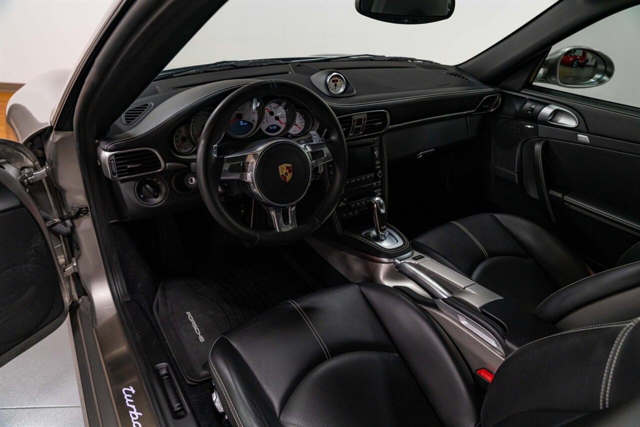 2012 Porsche 911 Turbo S   - Photo 2 - Springfield, MO 65802