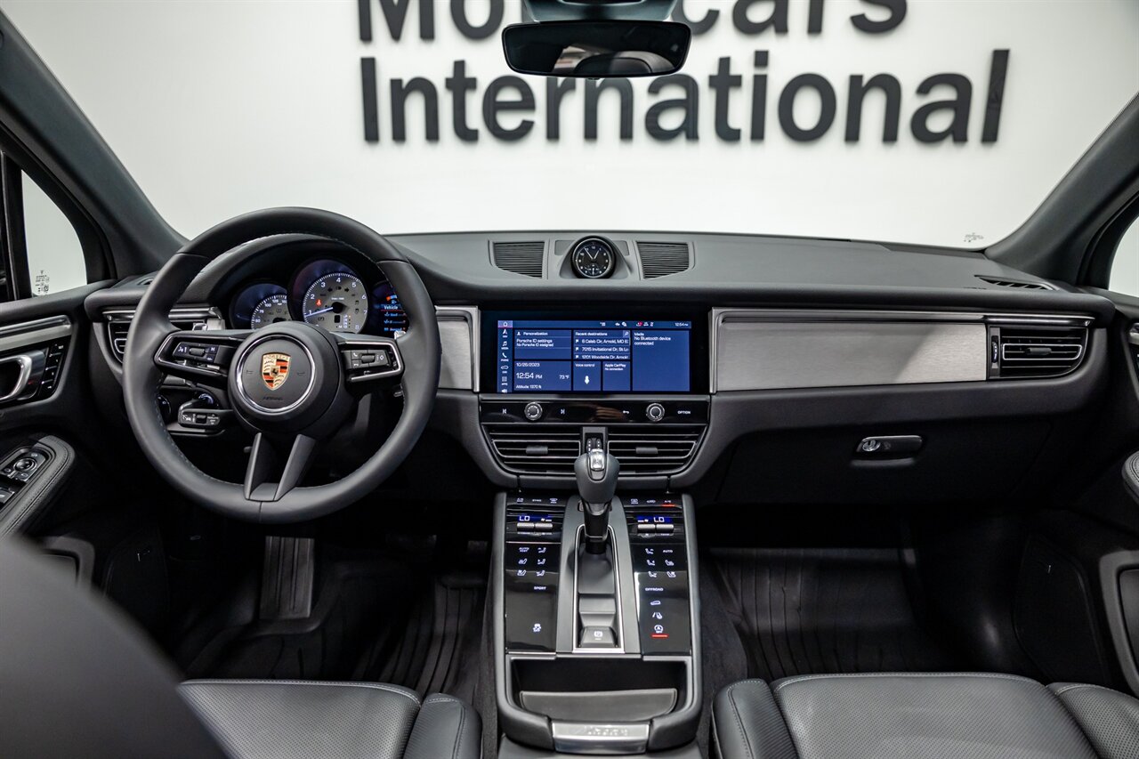 2023 Porsche Macan   - Photo 48 - Springfield, MO 65802