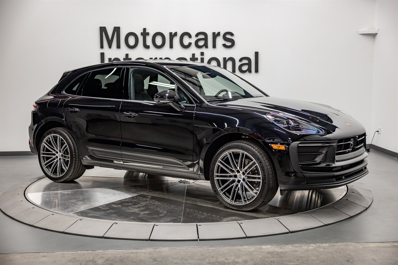 2023 Porsche Macan   - Photo 6 - Springfield, MO 65802