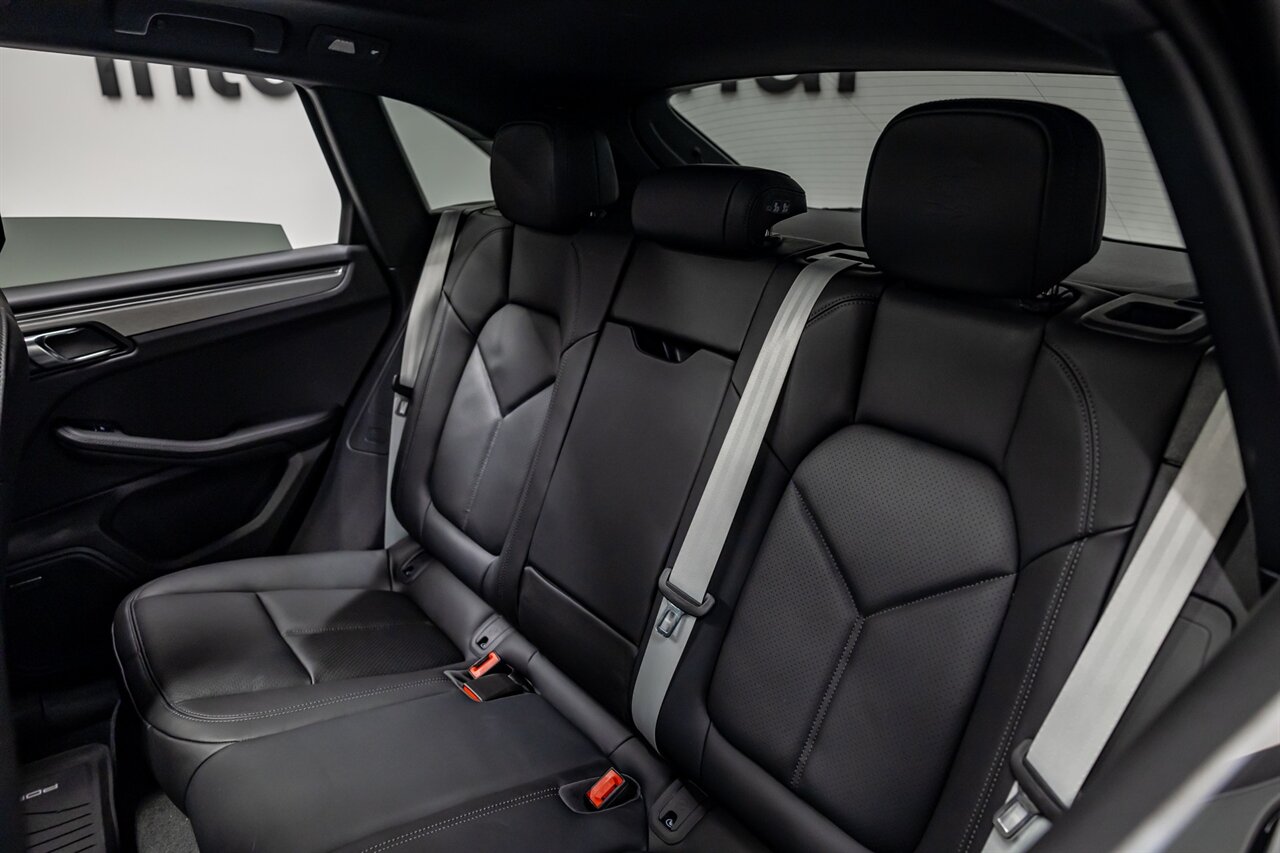 2023 Porsche Macan   - Photo 46 - Springfield, MO 65802