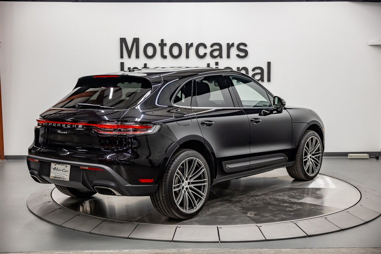 2023 Porsche Macan   - Photo 16 - Springfield, MO 65802