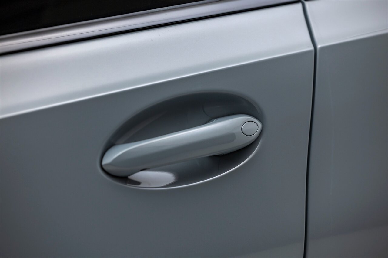 2025 BMW 3 Series M340i   - Photo 11 - Springfield, MO 65802