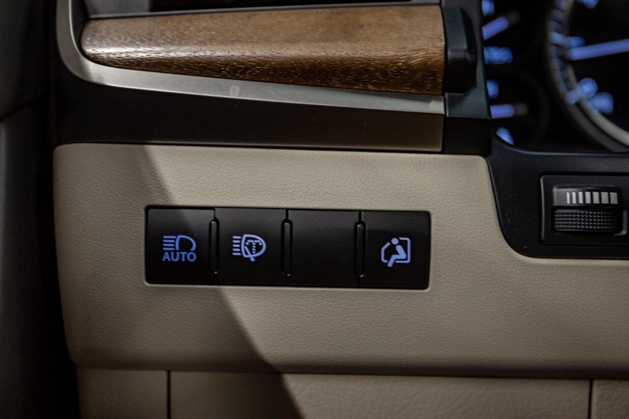 2020 Lexus LX 570 Two-Row   - Photo 62 - Springfield, MO 65802