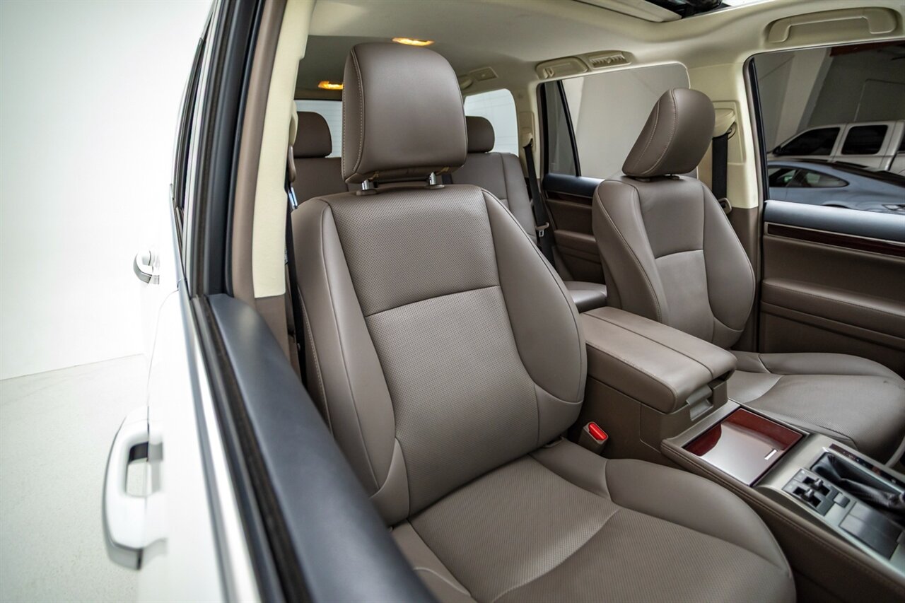 2019 Lexus GX 460 - Photo 24 - Springfield, MO 65802