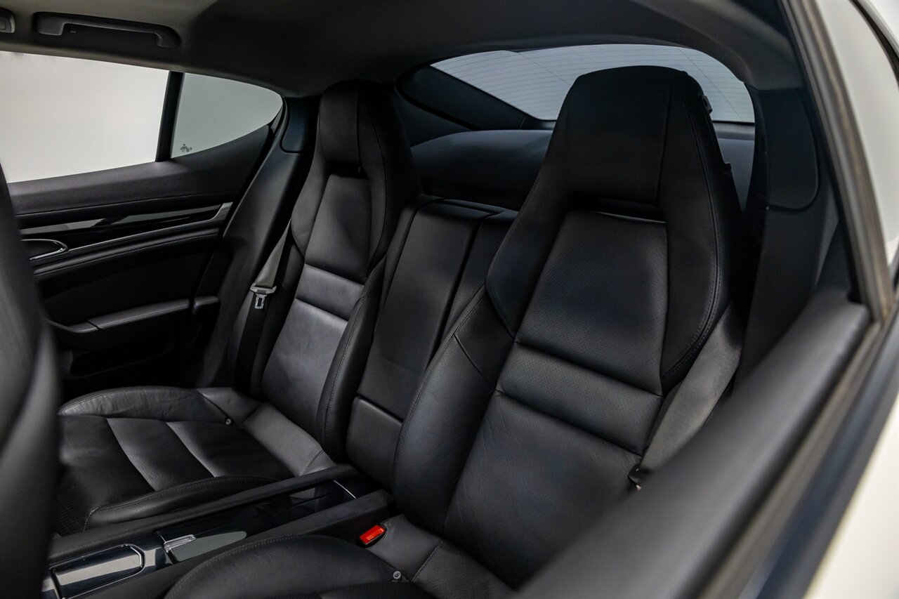 2011 Porsche Panamera - Photo 40 - Springfield, MO 65802