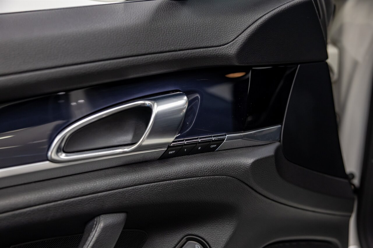 2011 Porsche Panamera - Photo 29 - Springfield, MO 65802