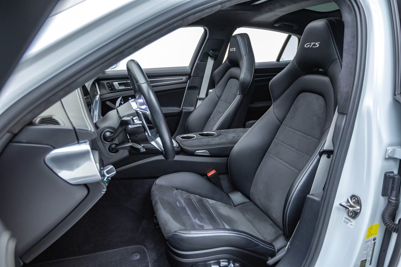 2020 Porsche Panamera GTS   - Photo 22 - Springfield, MO 65802