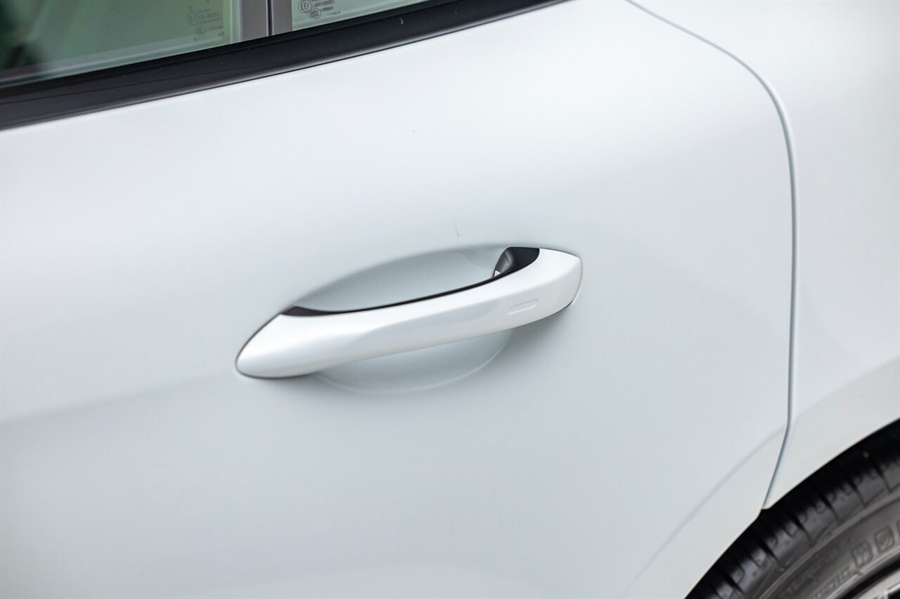 2020 Porsche Panamera GTS   - Photo 14 - Springfield, MO 65802