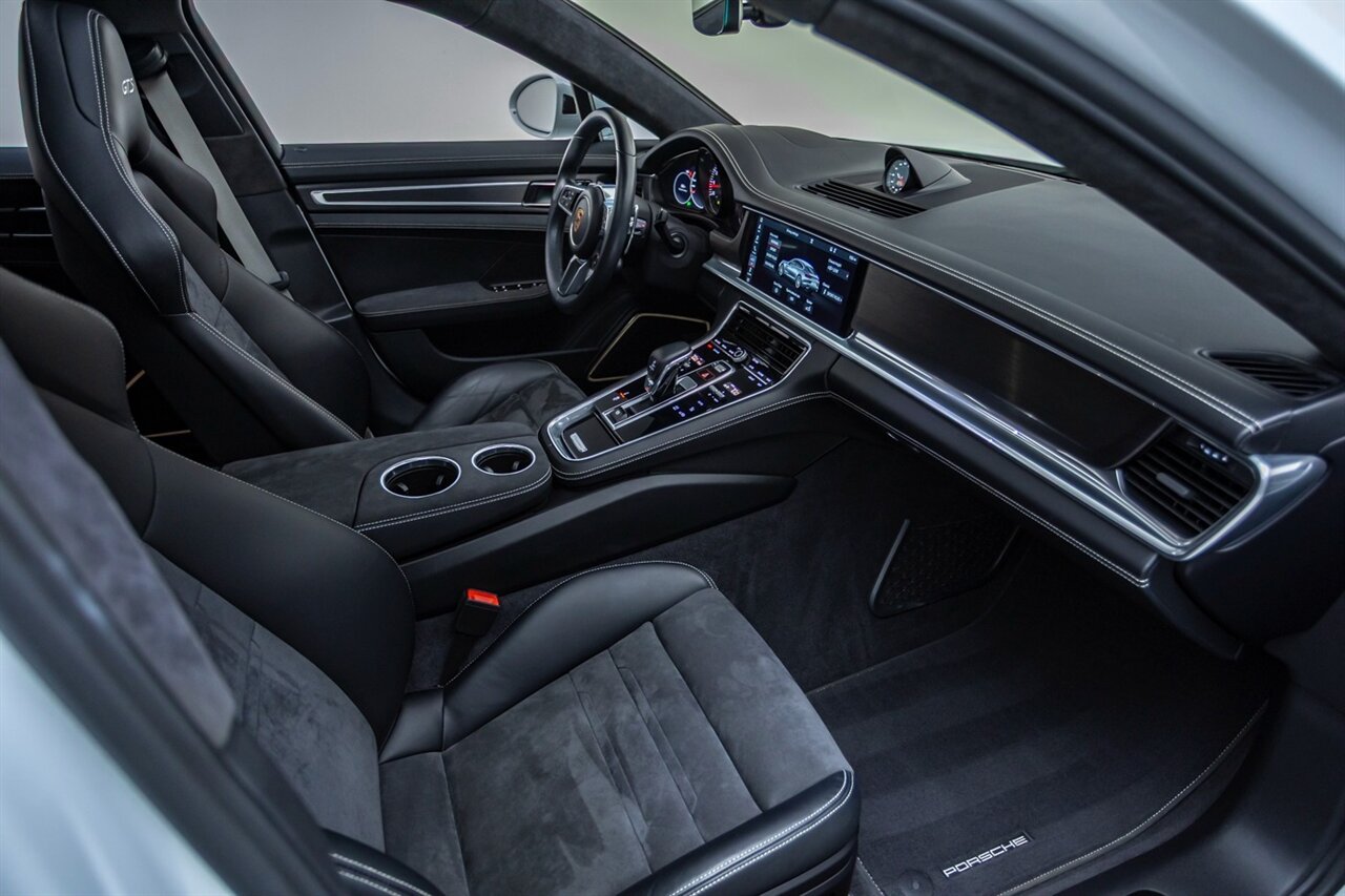 2020 Porsche Panamera GTS   - Photo 41 - Springfield, MO 65802