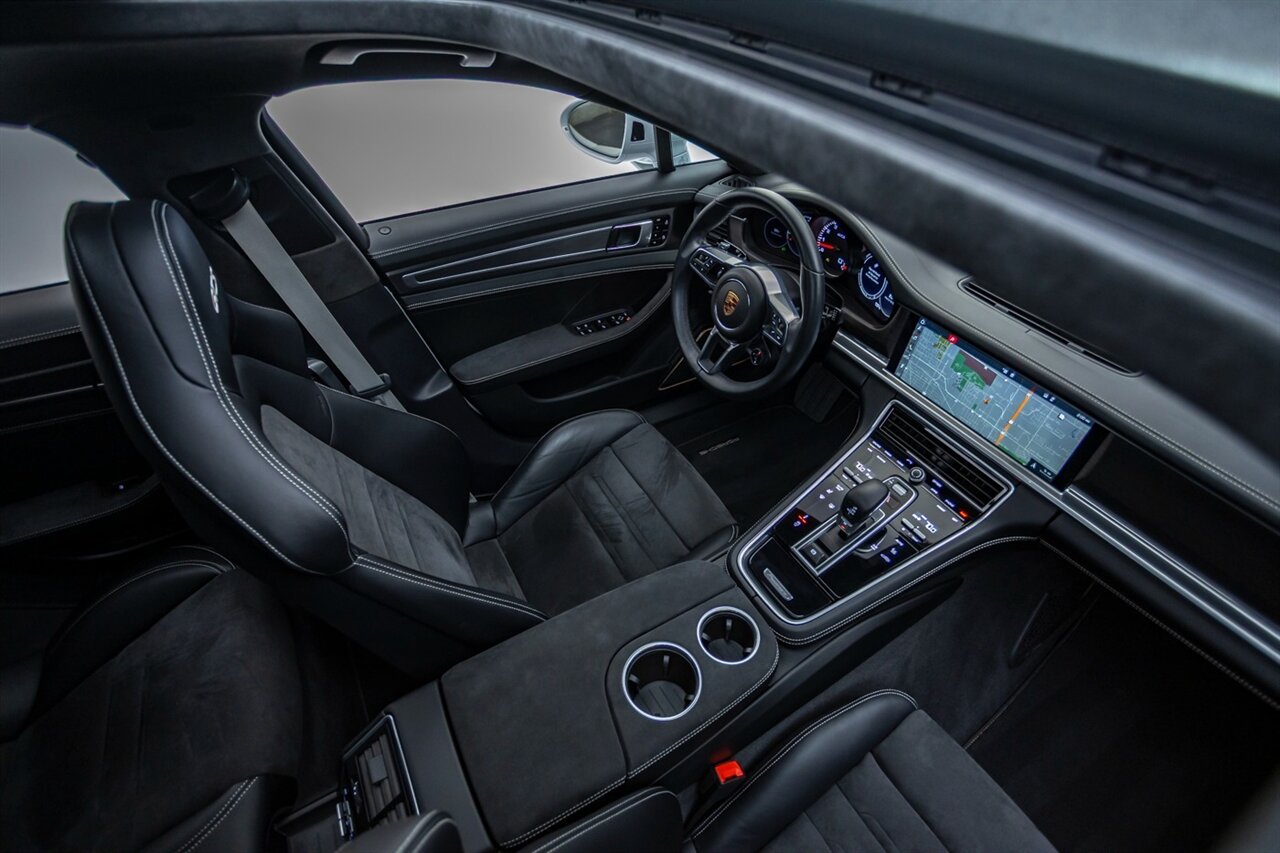 2020 Porsche Panamera GTS   - Photo 63 - Springfield, MO 65802