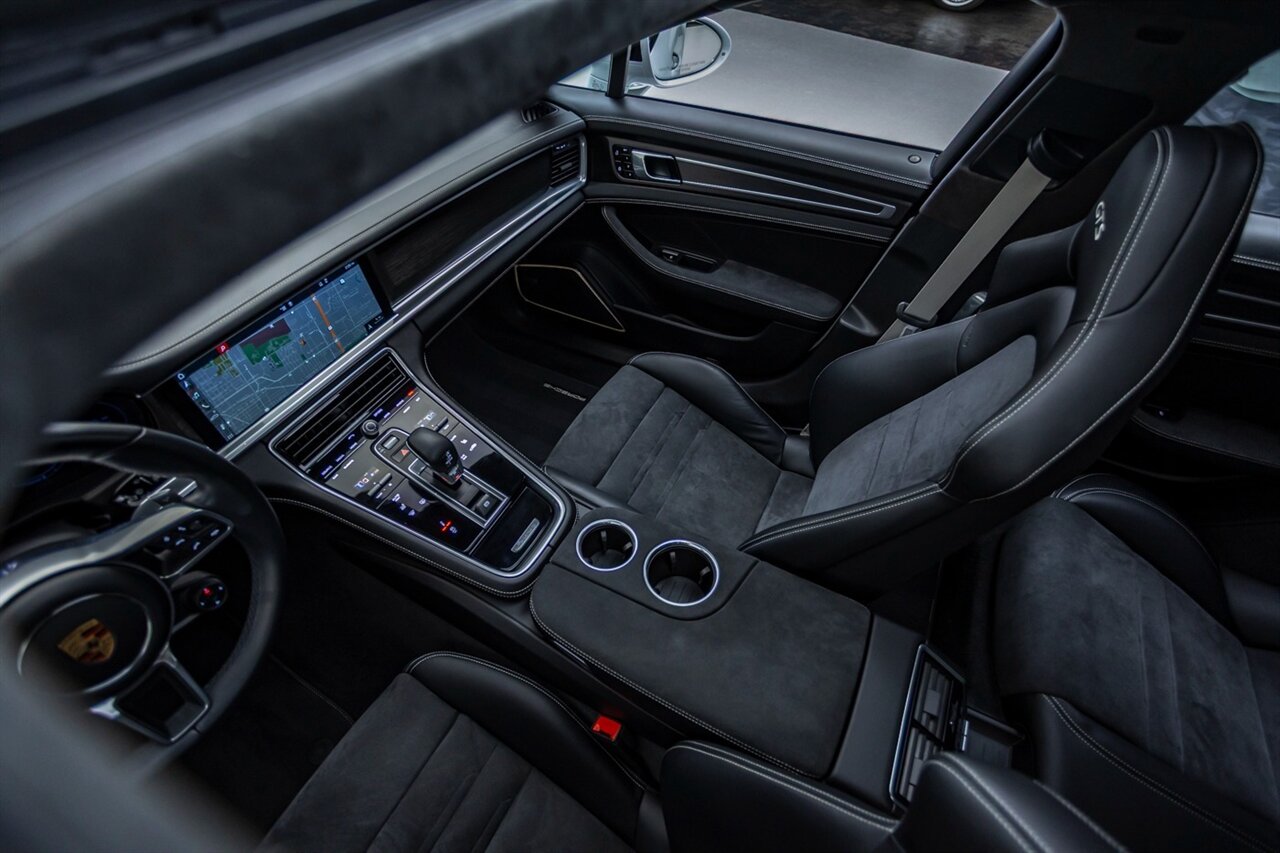 2020 Porsche Panamera GTS   - Photo 64 - Springfield, MO 65802