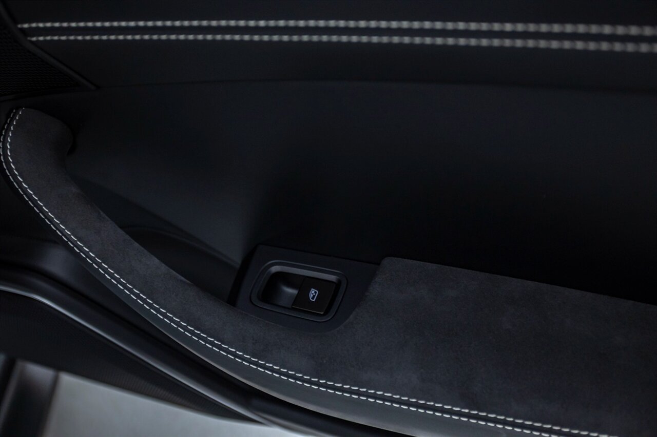 2020 Porsche Panamera GTS   - Photo 39 - Springfield, MO 65802