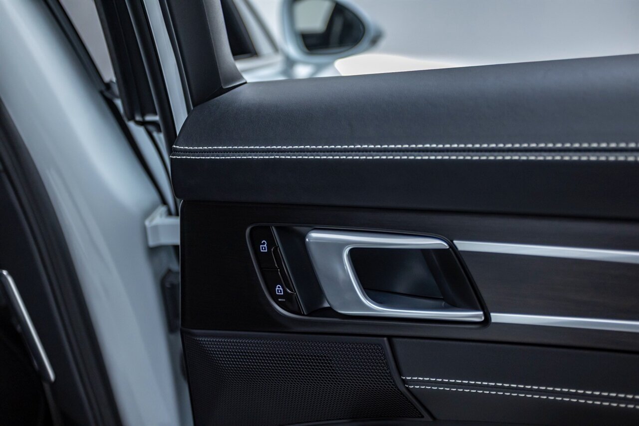 2020 Porsche Panamera GTS   - Photo 38 - Springfield, MO 65802