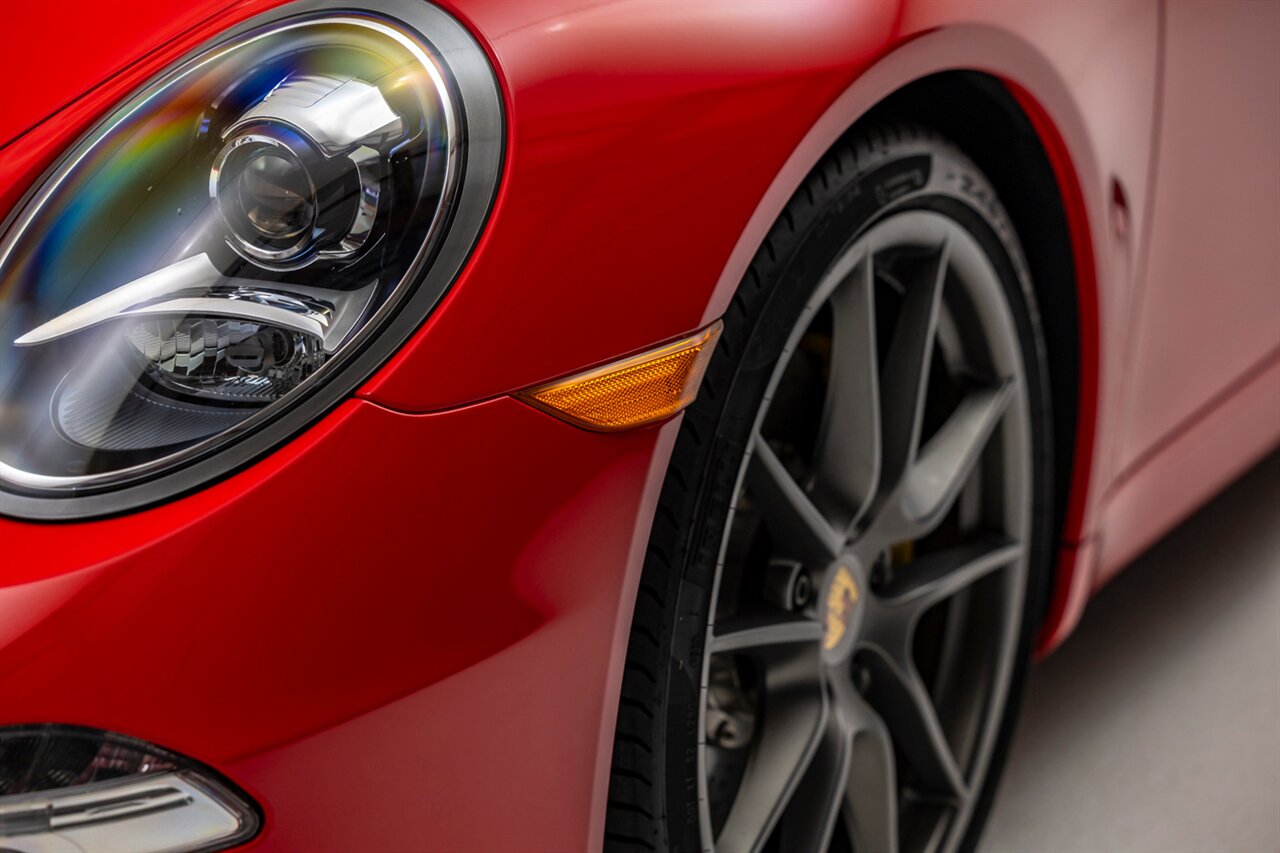 2015 Porsche 911 Carrera S   - Photo 10 - Springfield, MO 65802