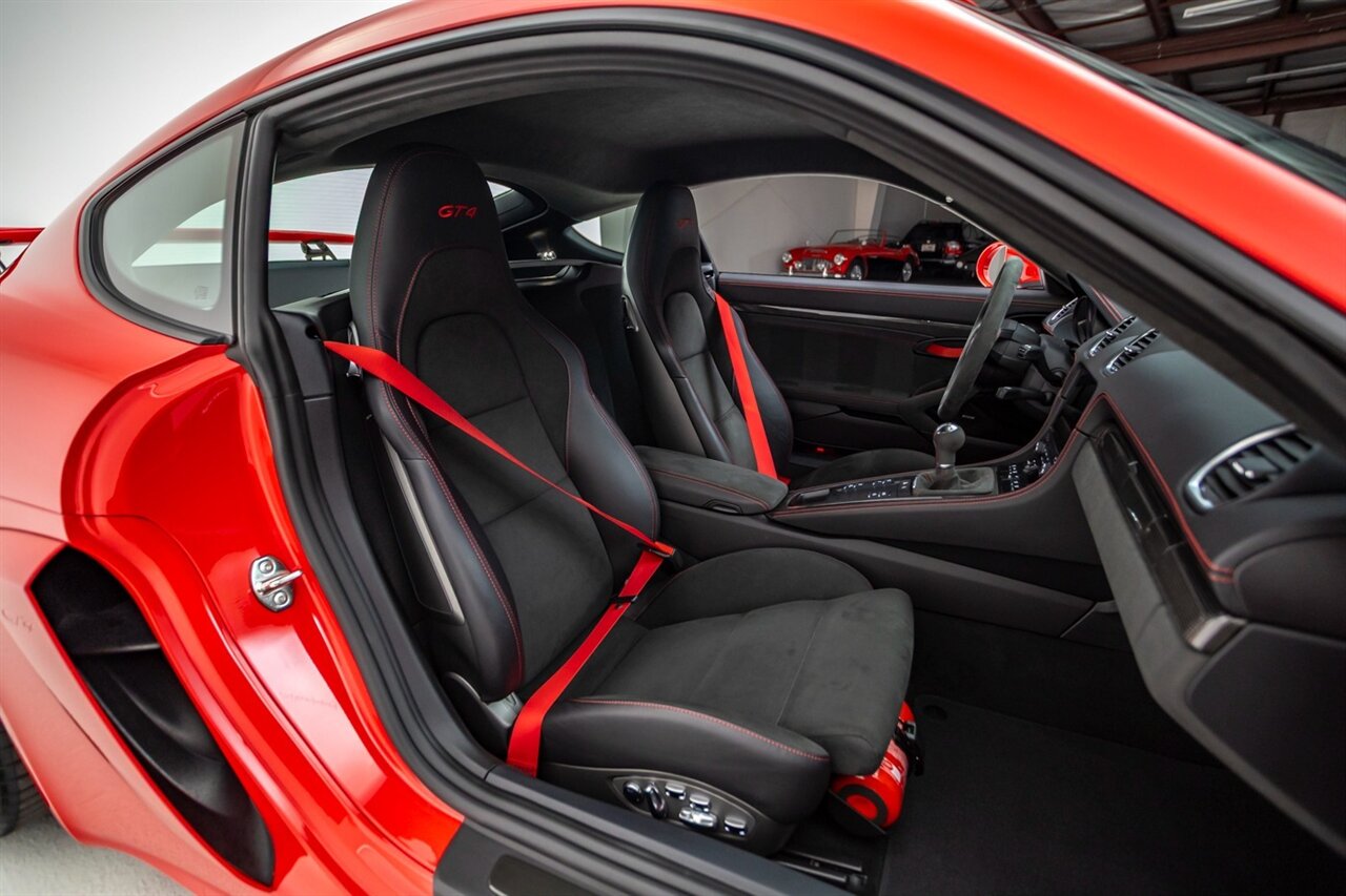 2023 Porsche 718 Cayman GT4   - Photo 26 - Springfield, MO 65802