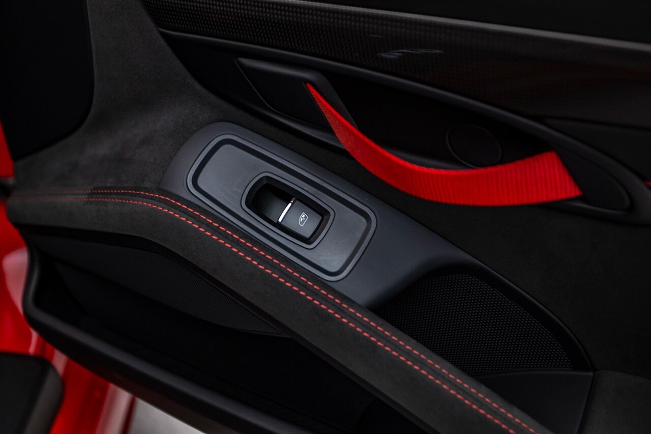 2023 Porsche 718 Cayman GT4   - Photo 30 - Springfield, MO 65802